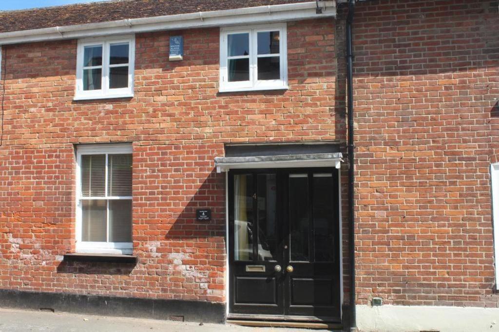 Traveller'S Rest - Cosy Cottage In Heart Of Wilton Salisbury Buitenkant foto